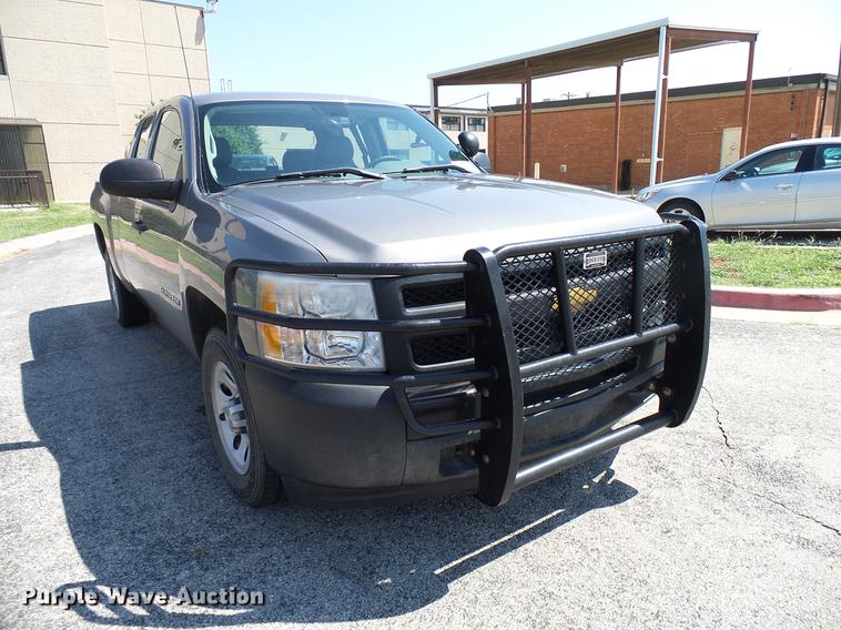 image for item DD5270 2013 Chevrolet Silverado 1500 Ext. Cab pickup truck
