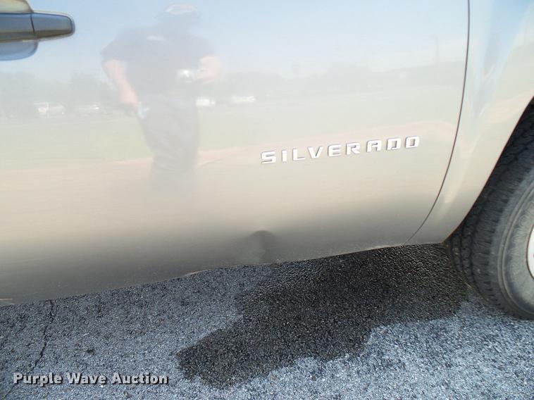 image for item DD5270 2013 Chevrolet Silverado 1500 Ext. Cab pickup truck