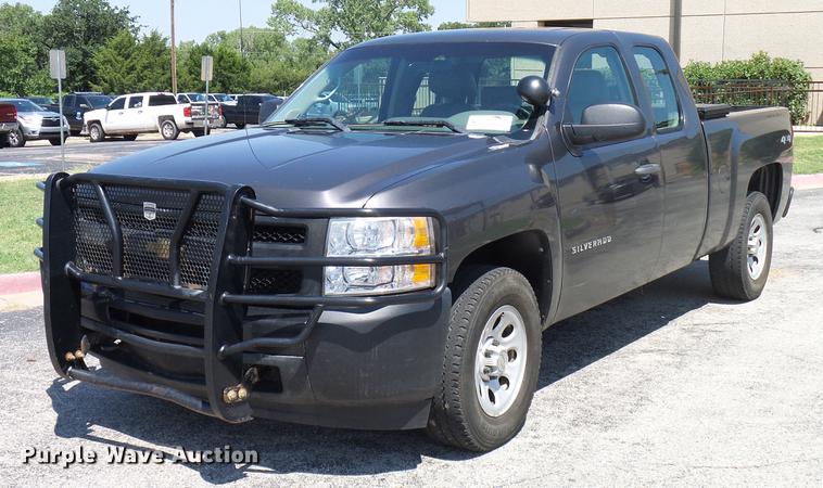 image for item DD5271 2011 Chevrolet Silverado 1500 Ext. Cab pickup truck
