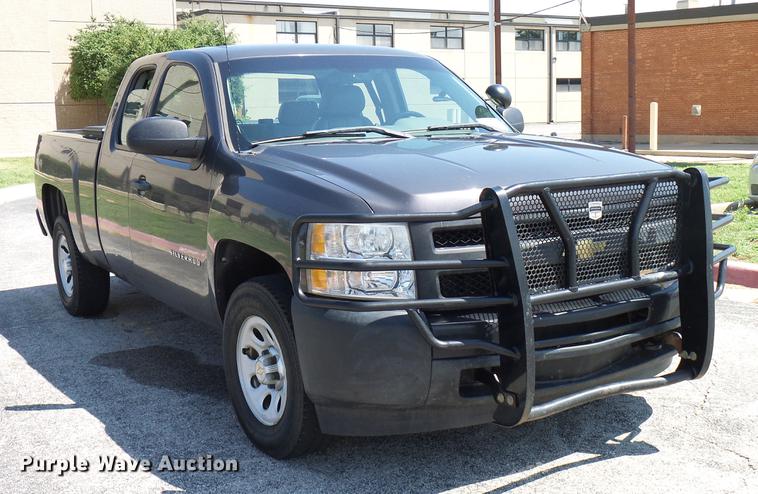 image for item DD5271 2011 Chevrolet Silverado 1500 Ext. Cab pickup truck