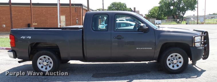 image for item DD5271 2011 Chevrolet Silverado 1500 Ext. Cab pickup truck