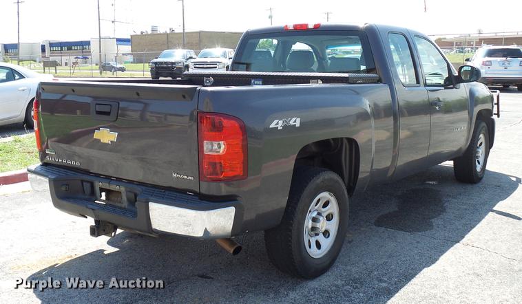 image for item DD5271 2011 Chevrolet Silverado 1500 Ext. Cab pickup truck
