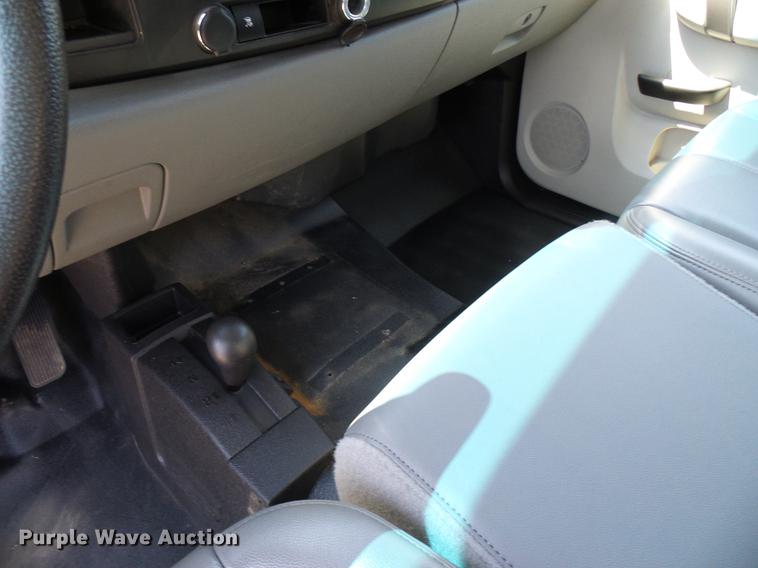 image for item DD5271 2011 Chevrolet Silverado 1500 Ext. Cab pickup truck