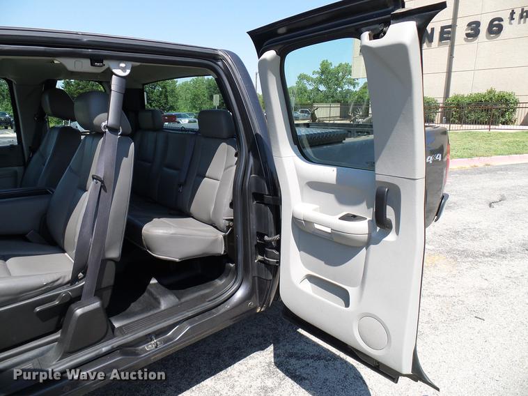 image for item DD5271 2011 Chevrolet Silverado 1500 Ext. Cab pickup truck