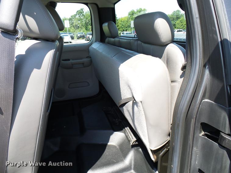 image for item DD5271 2011 Chevrolet Silverado 1500 Ext. Cab pickup truck