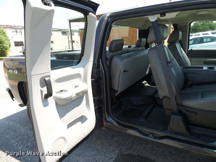image for item DD5271 2011 Chevrolet Silverado 1500 Ext. Cab pickup truck