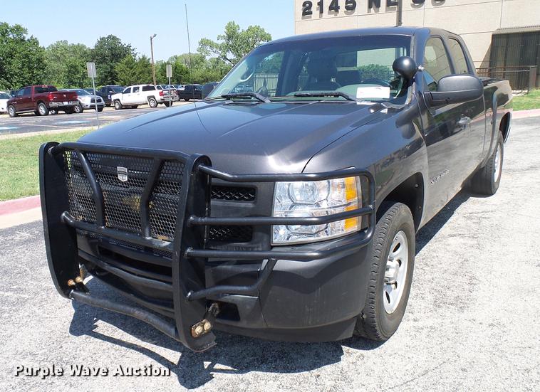 image for item DD5271 2011 Chevrolet Silverado 1500 Ext. Cab pickup truck
