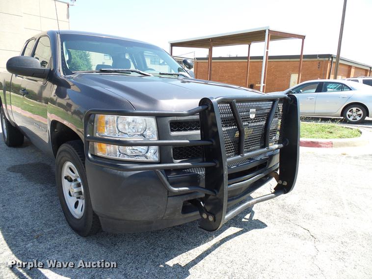 image for item DD5271 2011 Chevrolet Silverado 1500 Ext. Cab pickup truck