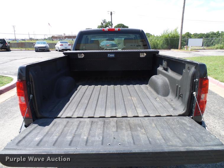 image for item DD5271 2011 Chevrolet Silverado 1500 Ext. Cab pickup truck