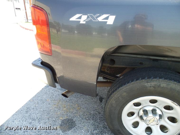 image for item DD5271 2011 Chevrolet Silverado 1500 Ext. Cab pickup truck