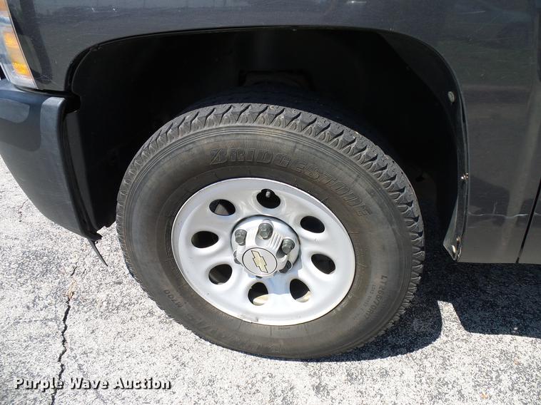 image for item DD5271 2011 Chevrolet Silverado 1500 Ext. Cab pickup truck