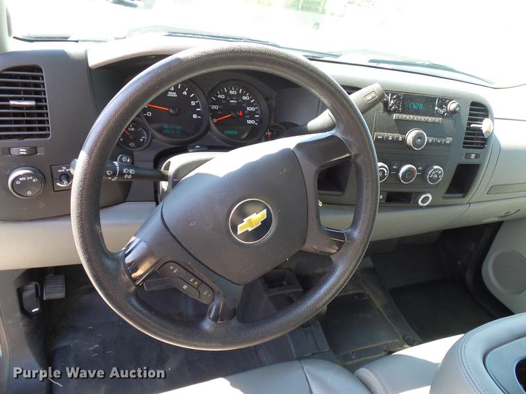 image for item DD5272 2011 Chevrolet Silverado 1500 Ext. Cab pickup truck