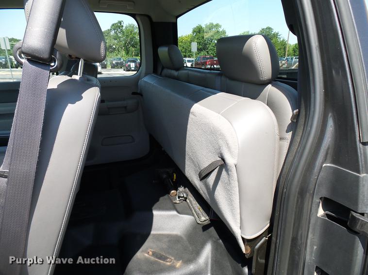 image for item DD5272 2011 Chevrolet Silverado 1500 Ext. Cab pickup truck