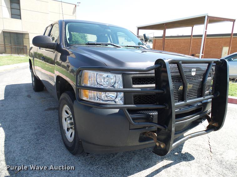 image for item DD5272 2011 Chevrolet Silverado 1500 Ext. Cab pickup truck