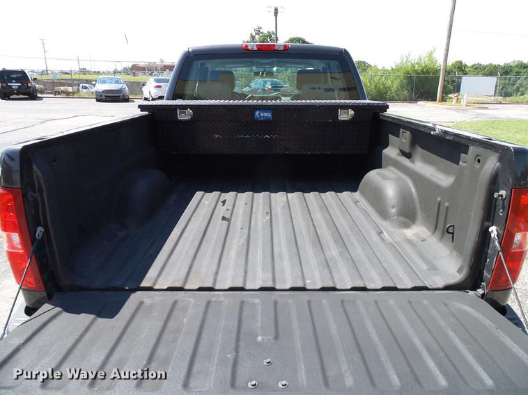 image for item DD5272 2011 Chevrolet Silverado 1500 Ext. Cab pickup truck