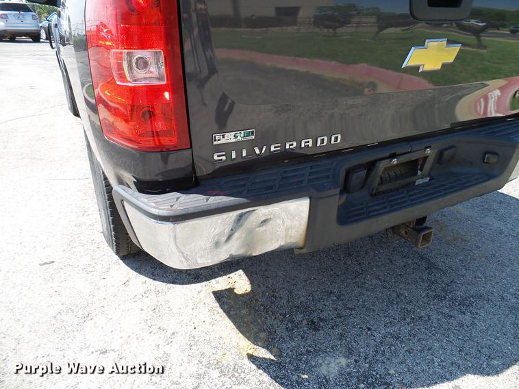 image for item DD5272 2011 Chevrolet Silverado 1500 Ext. Cab pickup truck