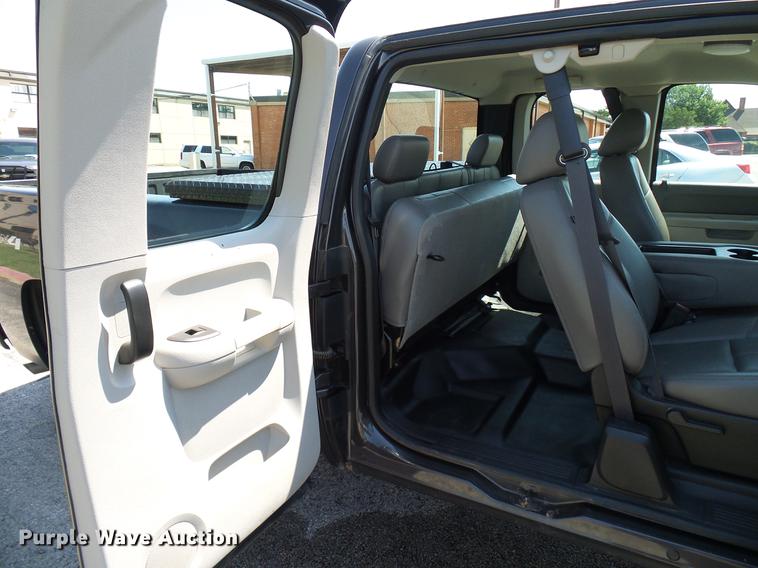image for item DD5273 2011 Chevrolet Silverado 1500 Ext. Cab pickup truck