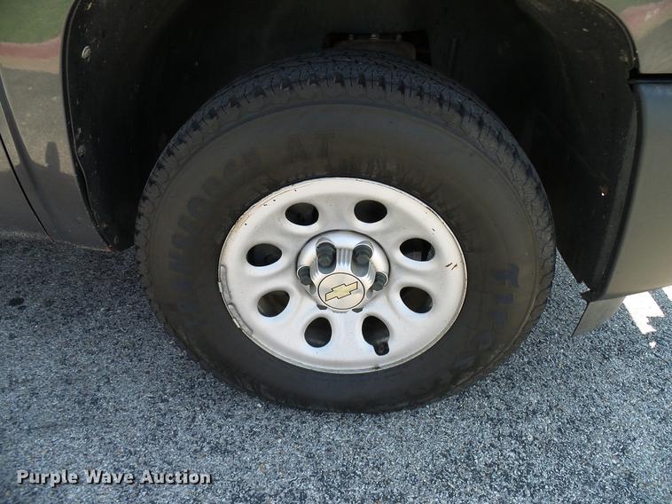 image for item DD5273 2011 Chevrolet Silverado 1500 Ext. Cab pickup truck