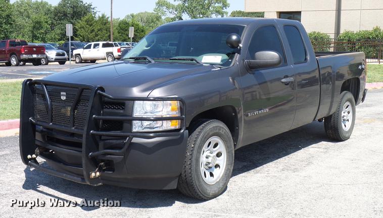 image for item DD5274 2011 Chevrolet Silverado 1500 Ext. Cab pickup truck