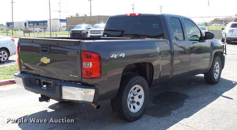 image for item DD5274 2011 Chevrolet Silverado 1500 Ext. Cab pickup truck