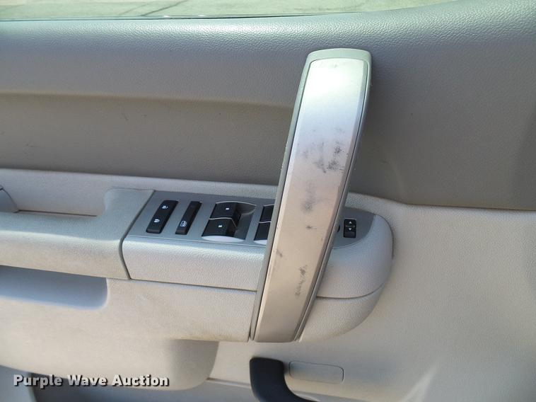 image for item DD5274 2011 Chevrolet Silverado 1500 Ext. Cab pickup truck