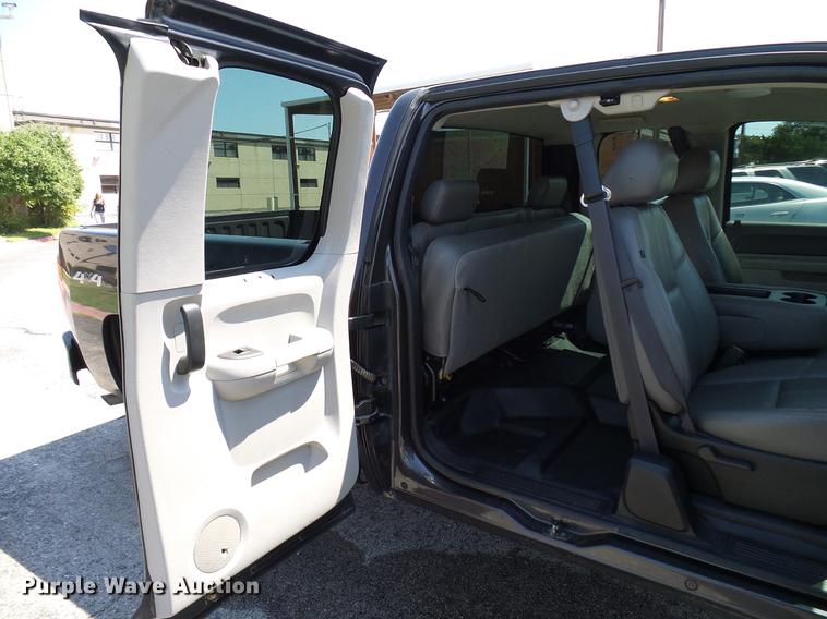 image for item DD5274 2011 Chevrolet Silverado 1500 Ext. Cab pickup truck