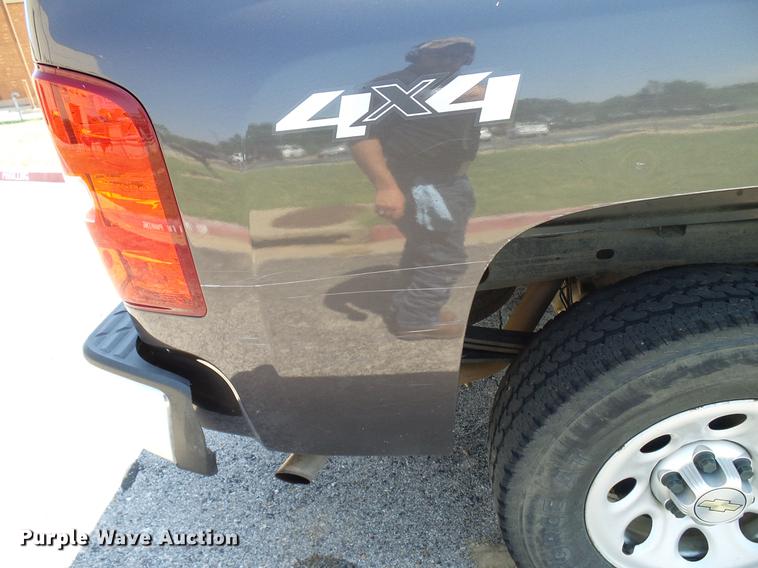 image for item DD5274 2011 Chevrolet Silverado 1500 Ext. Cab pickup truck