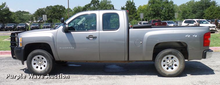 image for item DD5275 2012 Chevrolet Silverado 1500 Ext. Cab pickup truck