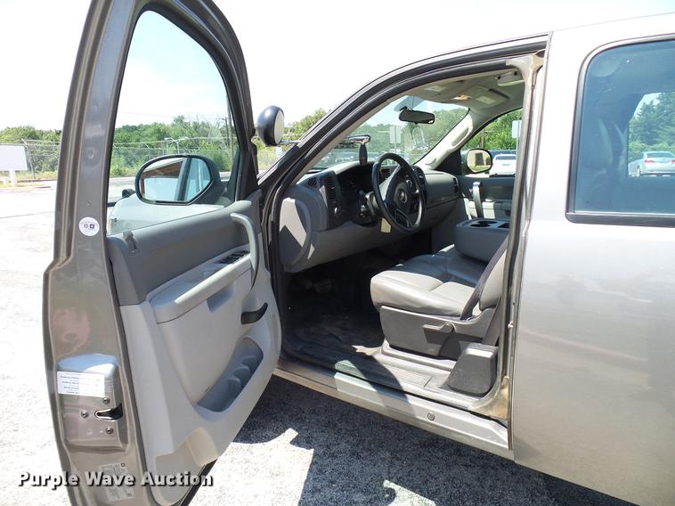 image for item DD5275 2012 Chevrolet Silverado 1500 Ext. Cab pickup truck