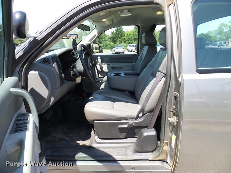 image for item DD5275 2012 Chevrolet Silverado 1500 Ext. Cab pickup truck