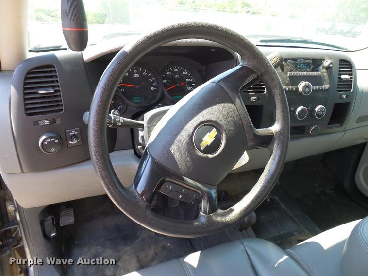 image for item DD5275 2012 Chevrolet Silverado 1500 Ext. Cab pickup truck