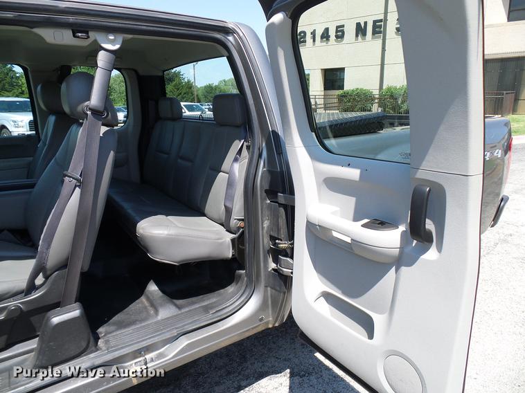 image for item DD5275 2012 Chevrolet Silverado 1500 Ext. Cab pickup truck