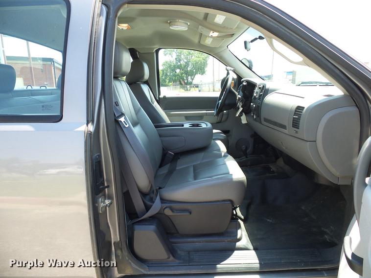 image for item DD5275 2012 Chevrolet Silverado 1500 Ext. Cab pickup truck