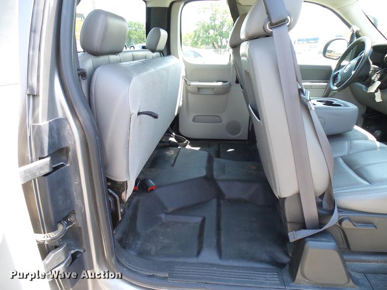 image for item DD5275 2012 Chevrolet Silverado 1500 Ext. Cab pickup truck