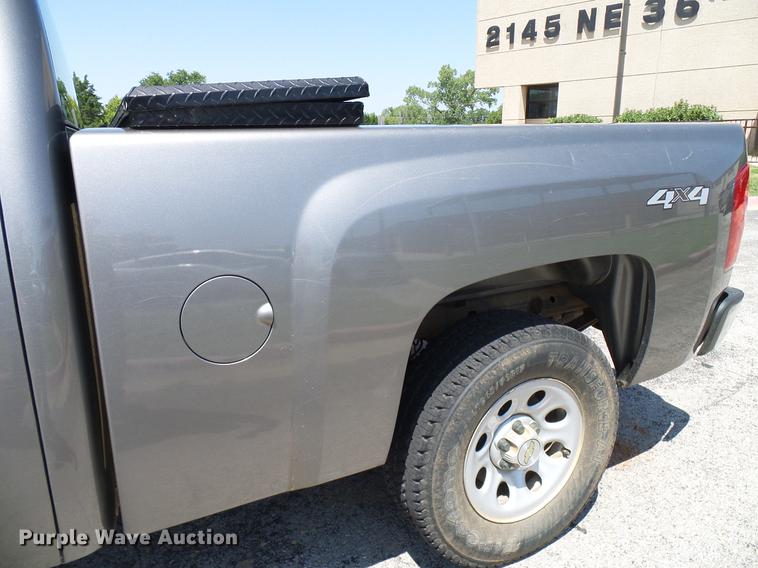 image for item DD5275 2012 Chevrolet Silverado 1500 Ext. Cab pickup truck