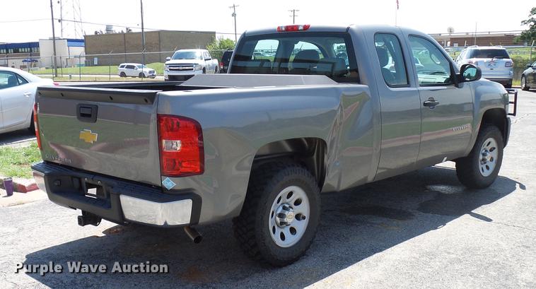 image for item DD5276 2013 Chevrolet Silverado 1500 Ext. Cab pickup truck