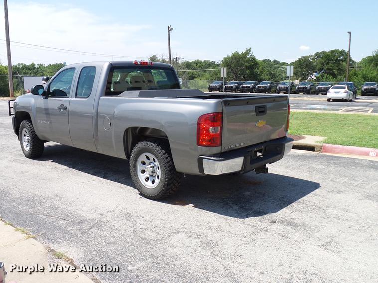 image for item DD5276 2013 Chevrolet Silverado 1500 Ext. Cab pickup truck