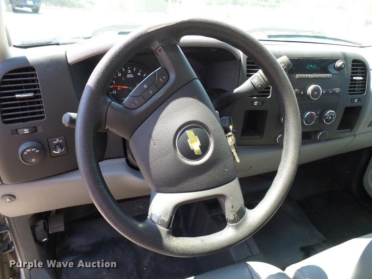 image for item DD5276 2013 Chevrolet Silverado 1500 Ext. Cab pickup truck