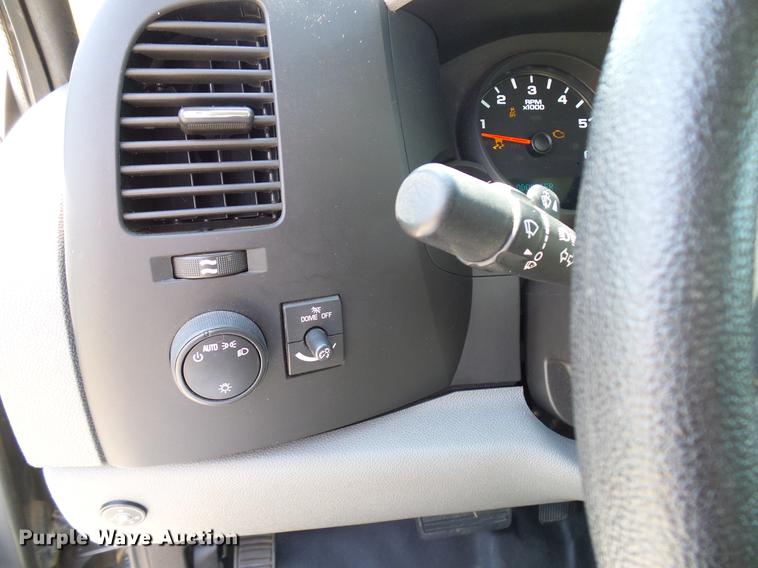 image for item DD5276 2013 Chevrolet Silverado 1500 Ext. Cab pickup truck