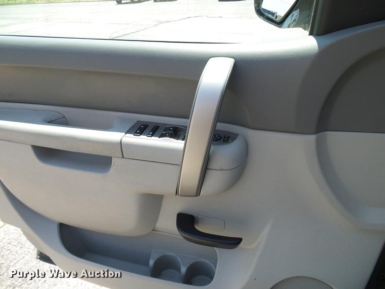 image for item DD5276 2013 Chevrolet Silverado 1500 Ext. Cab pickup truck