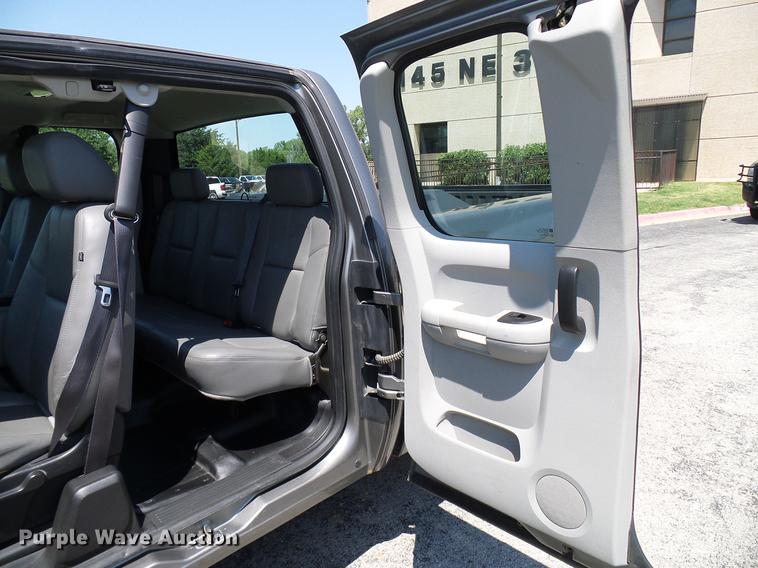 image for item DD5276 2013 Chevrolet Silverado 1500 Ext. Cab pickup truck