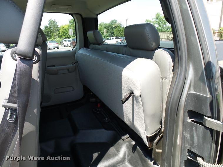 image for item DD5276 2013 Chevrolet Silverado 1500 Ext. Cab pickup truck