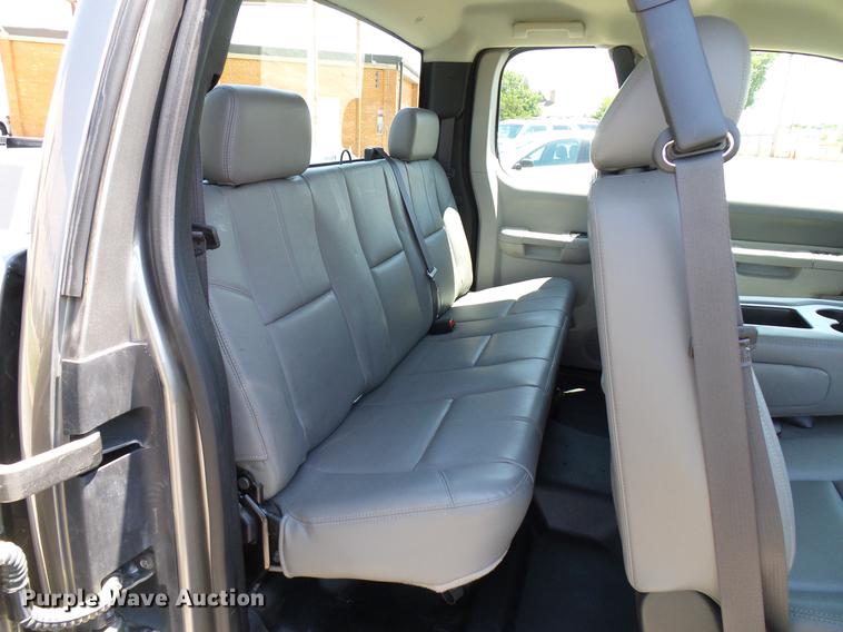image for item DD5276 2013 Chevrolet Silverado 1500 Ext. Cab pickup truck