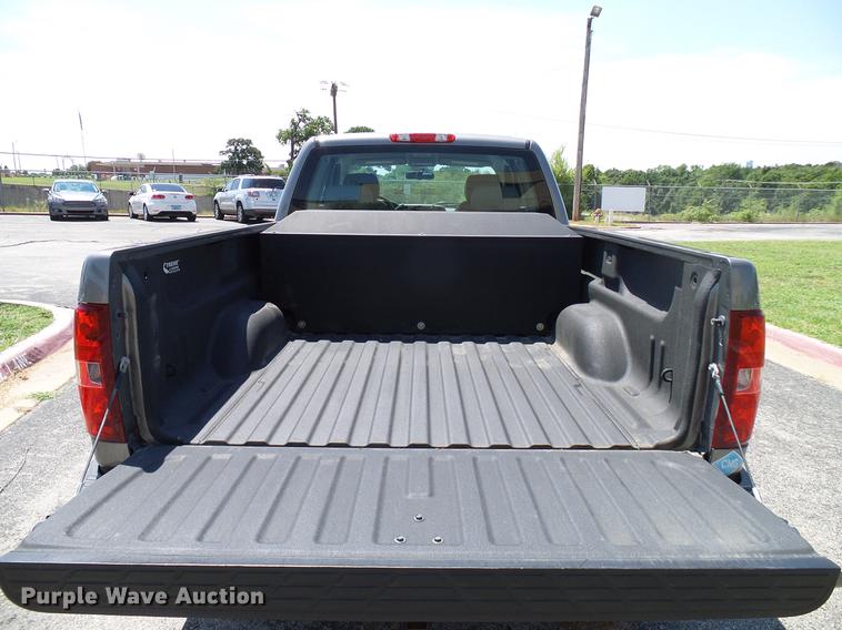 image for item DD5276 2013 Chevrolet Silverado 1500 Ext. Cab pickup truck