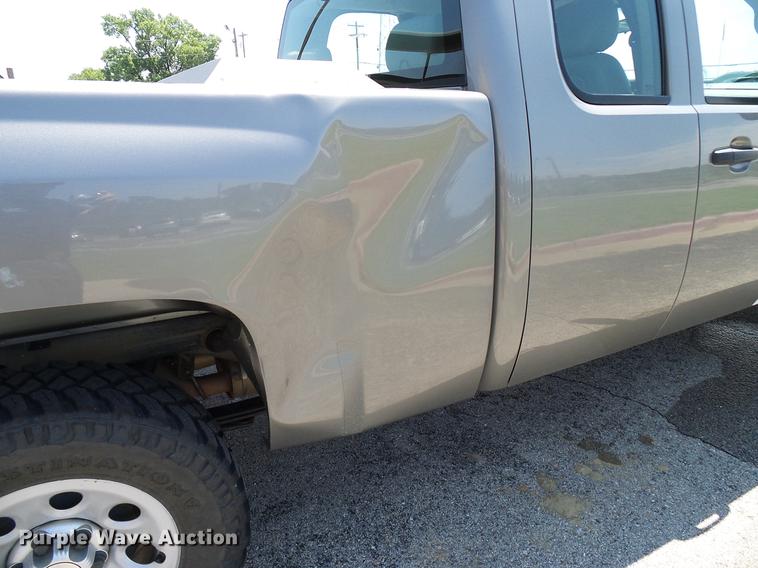 image for item DD5276 2013 Chevrolet Silverado 1500 Ext. Cab pickup truck