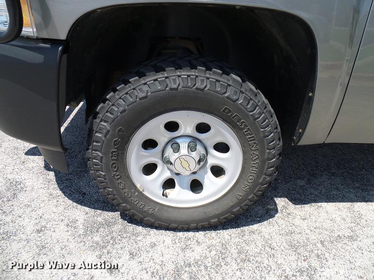 image for item DD5276 2013 Chevrolet Silverado 1500 Ext. Cab pickup truck