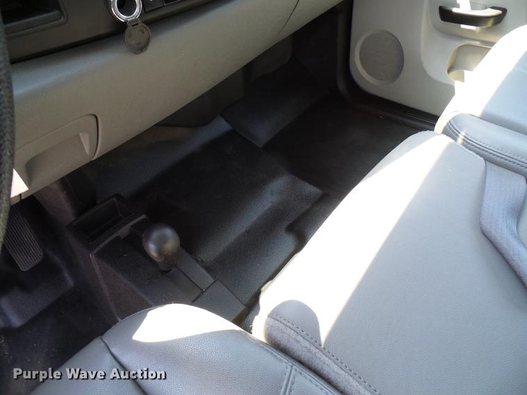 image for item DD5277 2013 Chevrolet Silverado 1500 Ext. Cab pickup truck