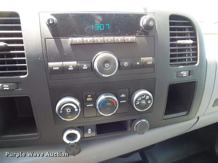 image for item DD5277 2013 Chevrolet Silverado 1500 Ext. Cab pickup truck