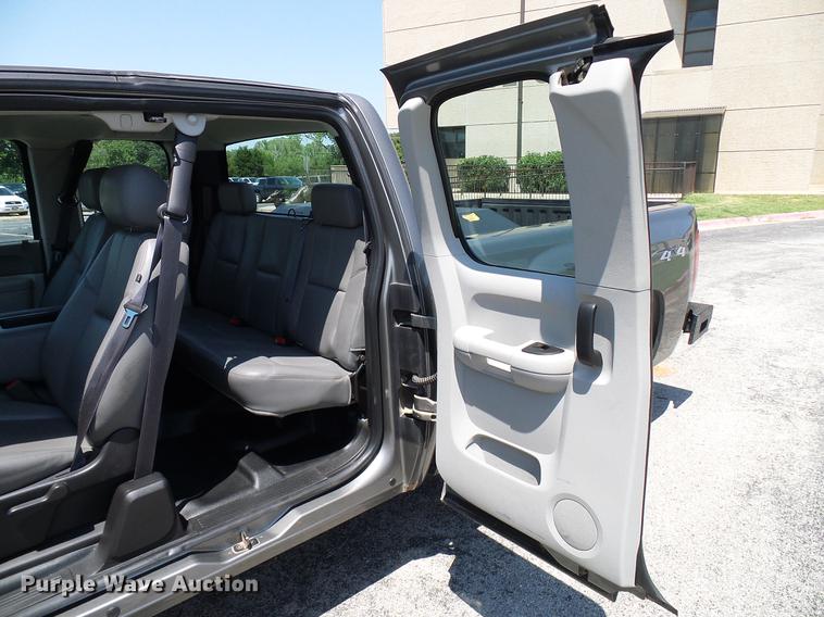 image for item DD5277 2013 Chevrolet Silverado 1500 Ext. Cab pickup truck