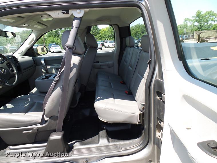 image for item DD5277 2013 Chevrolet Silverado 1500 Ext. Cab pickup truck